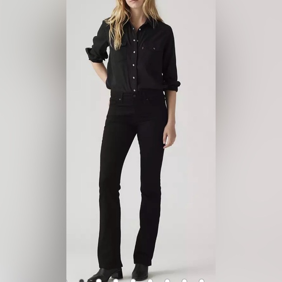 Levi's Denim - Levi's women’s Dark Bootcut Jeans